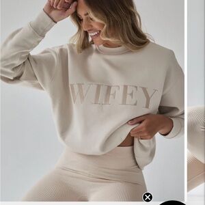 Cream 'Wifey' Sweatshirt